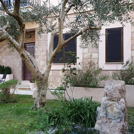 Appartement Ag House
